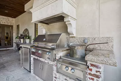 724 W Friar Tuck Lane, Houston, TX 77024 - Photo 43