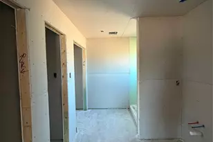 10439 Sugar Mill, Conroe, TX 77306 - Photo 5