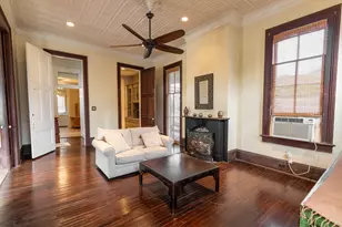 1116 Winnie St, Galveston, TX 77550 - Photo 9