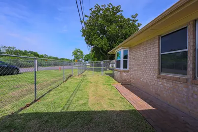 4702 Geraldine Street, Seabrook, TX 77586 - Photo 3