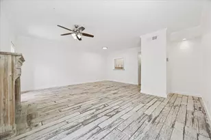 854 Augusta Dr, Houston, TX 77057 - Photo 9