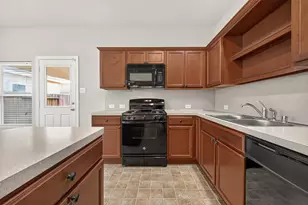 11206 Kingsnorth Dr, Tomball, TX 77375 - Photo 21