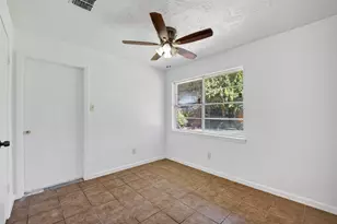 9618 S Petersham Dr, Houston, TX 77031 - Photo 27