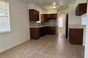 9618 S Petersham Dr, Houston, TX 77031 - Photo 11