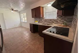 9618 S Petersham Dr, Houston, TX 77031 - Photo 3