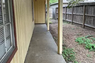 9618 S Petersham Dr, Houston, TX 77031 - Photo 7