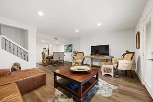 1255 Blalock Rd, Houston, TX 77055 - Photo 7