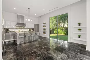 2120 Southgate Blvd, Houston, TX 77030 - Photo 11