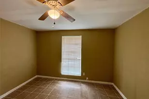 3902 Heatherbloom Dr, Houston, TX 77045 - Photo 5