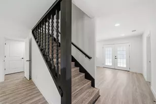 10406 Broadstairs St, Houston, TX 77013 - Photo 21