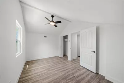 10406 Broadstairs Street, Houston, TX 77013 - Photo 25