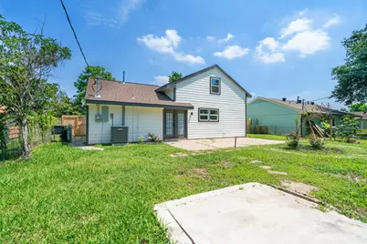 10406 Broadstairs Street, Houston, TX 77013 - Photo 31