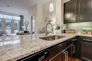 2801 Waterwall Dr, Houston, TX 77056 - Photo 5