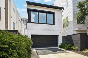 2704 Baldwin St, Houston, TX 77006 - Photo 1