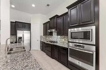 4918 Ava Meadows Lane, Sugar Land, TX 77479 - Photo 5