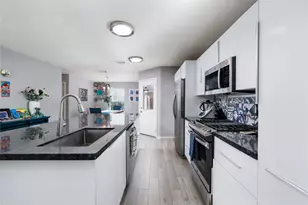 143 S Vesper Bend Cir, The Woodlands, TX 77382 - Photo 9