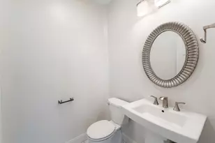 1103 Fleetwood Pl Dr, Houston, TX 77079 - Photo 17