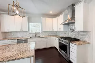 1103 Fleetwood Pl Dr, Houston, TX 77079 - Photo 11