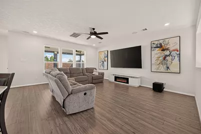 12939 Basswood Summit Drive, Houston, TX 77044 - Photo 9