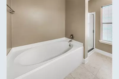 26852 Manor Crest Court, Kingwood, TX 77339 - Photo 17