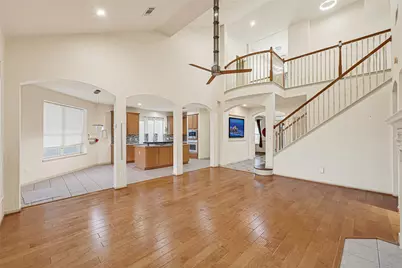 13911 Blue Vista Drive, Sugar Land, TX 77498 - Photo 7