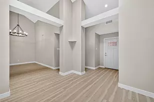 2026 Ashford Hollow Ln, Houston, TX 77077 - Photo 11