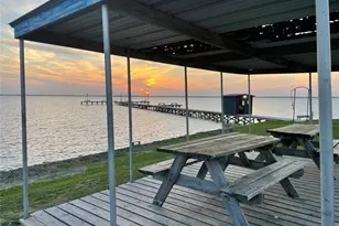 98 Catfish Dr, Palacios, TX 77465 - Photo 25