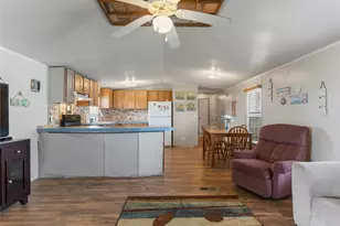 98 Catfish Dr, Palacios, TX 77465 - Photo 11