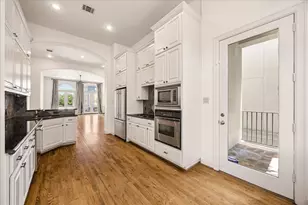 5817 Feagan St, Houston, TX 77007 - Photo 11