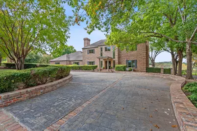 27030 Masters Pkwy, Spicewood, TX 78669 - Photo 7