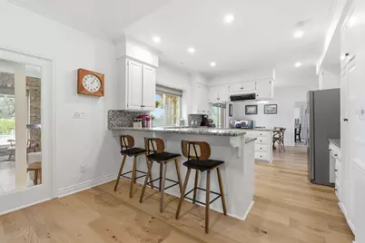 27030 Masters Pkwy, Spicewood, TX 78669 - Photo 9