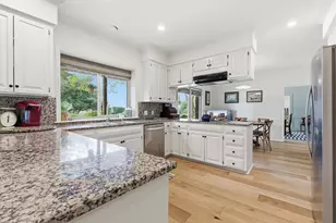 27030 Masters Pkwy, Spicewood, TX 78669 - Photo 15
