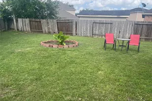 8303 Quest Ct, Rosharon, TX 77583 - Photo 31