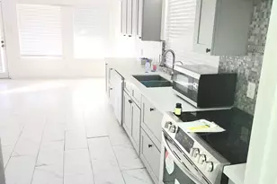 3030 Shawnee Dr, Sugar Land, TX 77479 - Photo 7