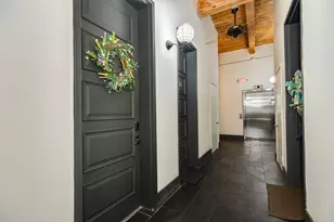 2400 Mechanic St, Galveston, TX 77550 - Photo 11