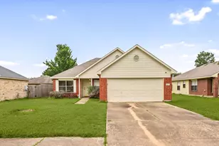 16602 Lazy Ridge Rd, Houston, TX 77053 - Photo 1
