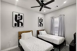 8159 Tate St, Houston, TX 77028 - Photo 9