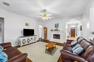 4505 Weathersfield Ct, League City, TX 77573 - Photo 3