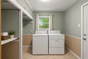 243 Empress Dr, Houston, TX 77034 - Photo 27