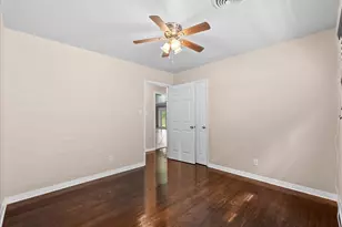 243 Empress Dr, Houston, TX 77034 - Photo 23
