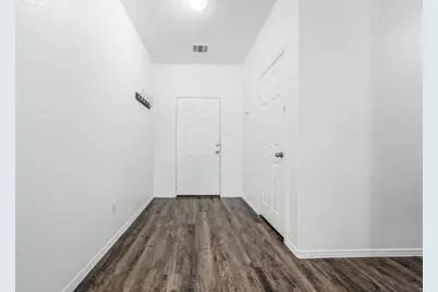 9850 Hunter Springs, Conroe, TX 77306 - Photo 5