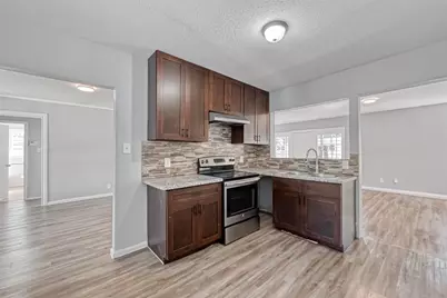 4118 Sunflower Street, Houston, TX 77051 - Photo 9