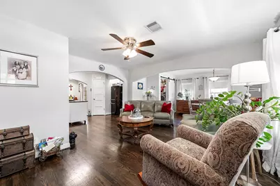 1601 Saxon Drive, Houston, TX 77018 - Photo 7