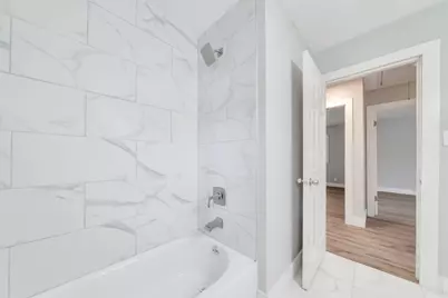 207 W Saunders Street, League City, TX 77573 - Photo 9