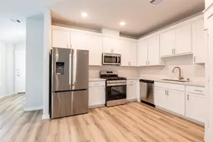4519 Pinehurst Trce Dr, Pinehurst, TX 77362 - Photo 5