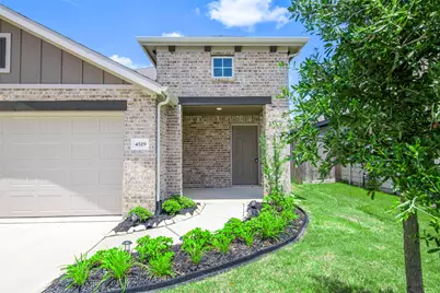 4519 Pinehurst Trace Drive, Pinehurst, TX 77362 - Photo 3