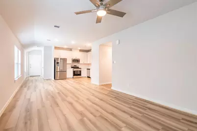 4519 Pinehurst Trace Drive, Pinehurst, TX 77362 - Photo 11