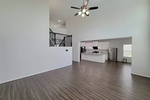 2470 Diamond D Dr, Beaumont, TX 77713 - Photo 9