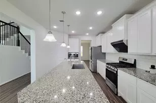2470 Diamond D Dr, Beaumont, TX 77713 - Photo 11