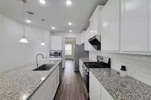 2470 Diamond D Dr, Beaumont, TX 77713 - Photo 13